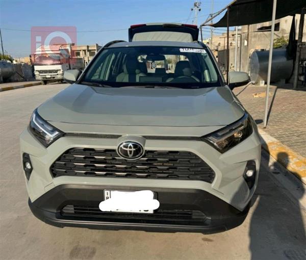 Toyota for sale in Iraq